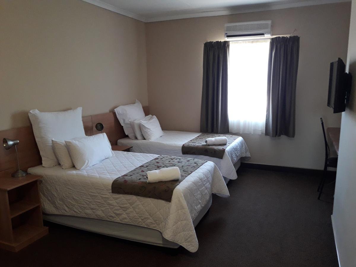 Airport Hotel Kimberley Luaran gambar